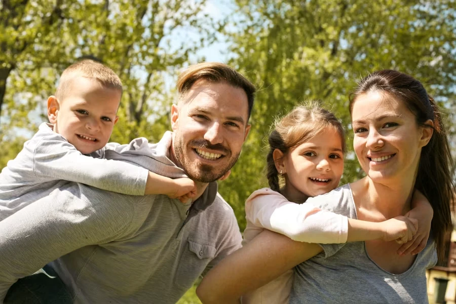 A relaxed family at home, a calmer path through divorce